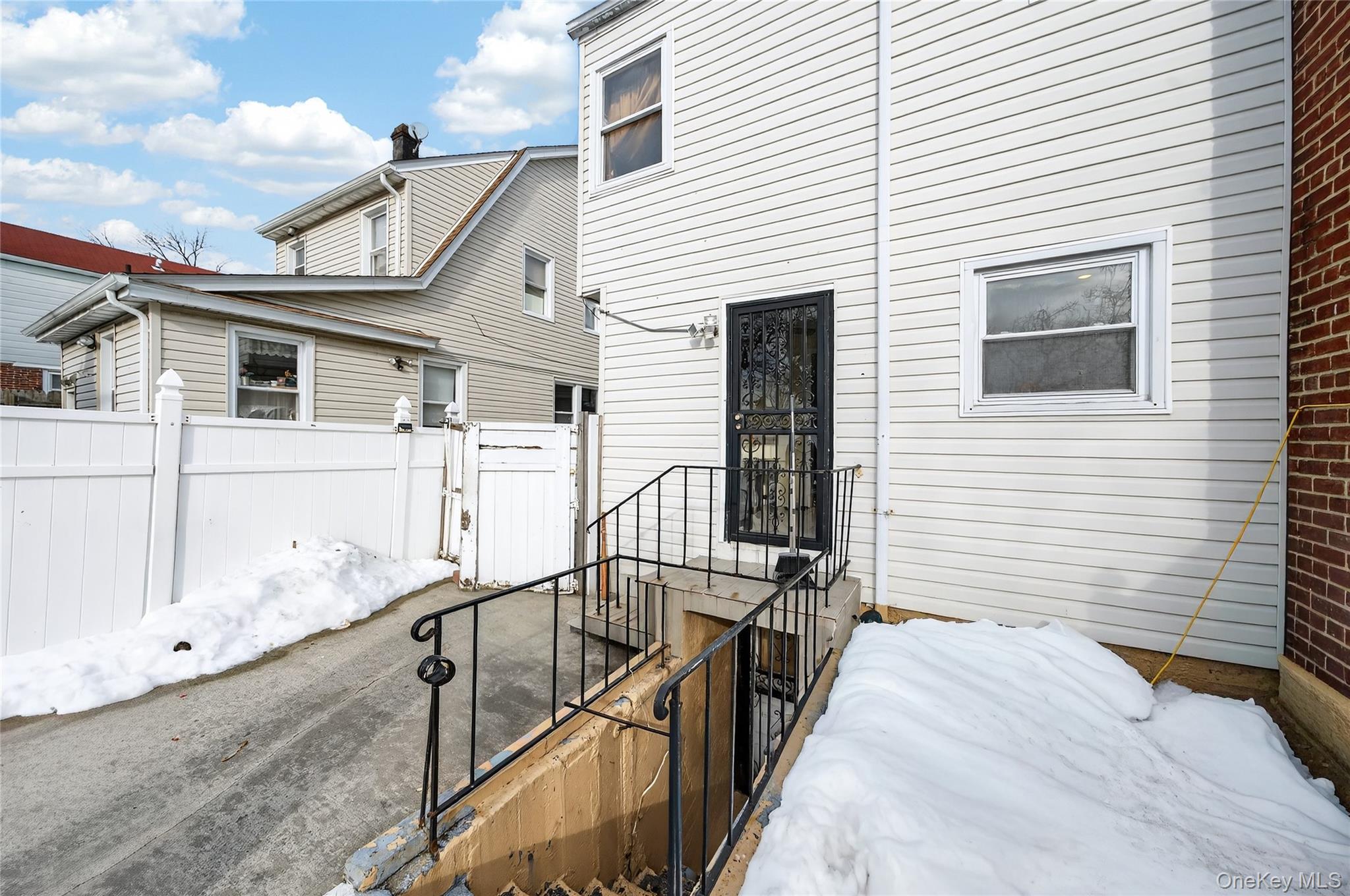 10424 187th Street, Saint Albans, NY 11412