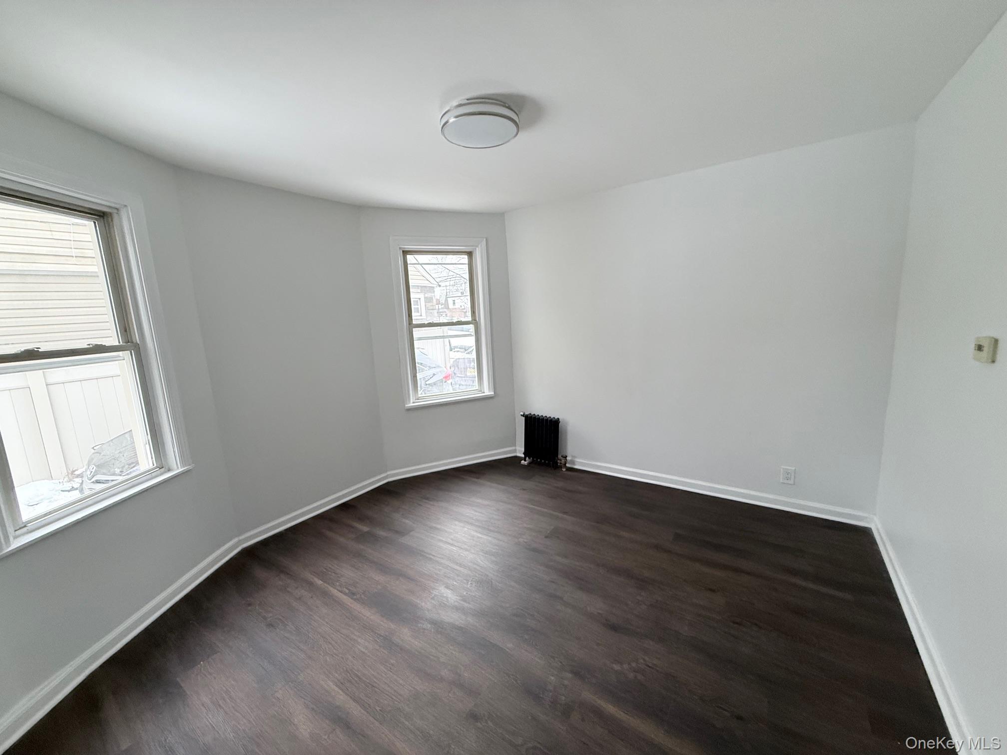 40 4th Street, Valley Stream, NY 11581