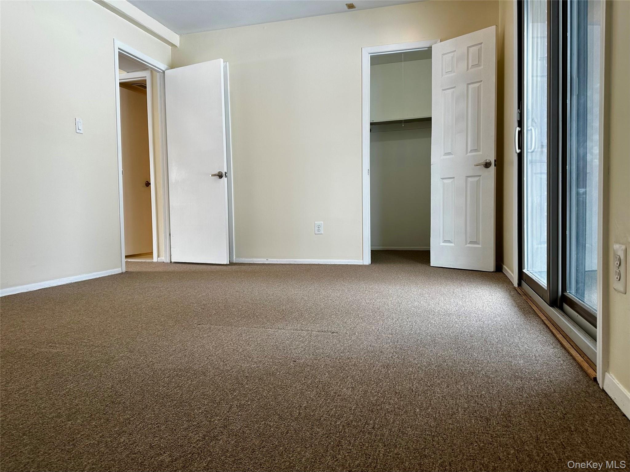 9 Bailey Court # 9, Middle Island, NY 11953