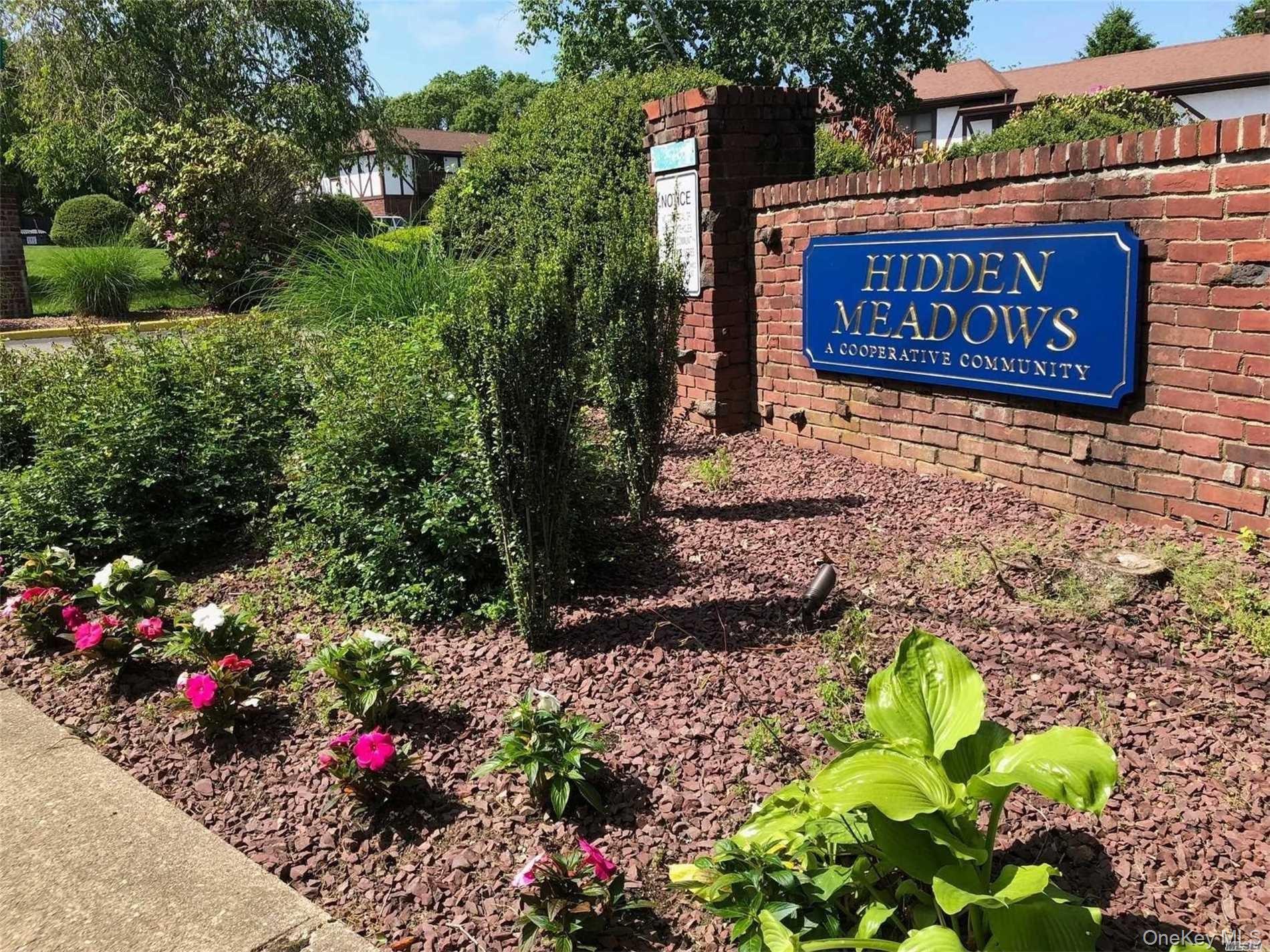 9 Bailey Court # 9, Middle Island, NY 11953