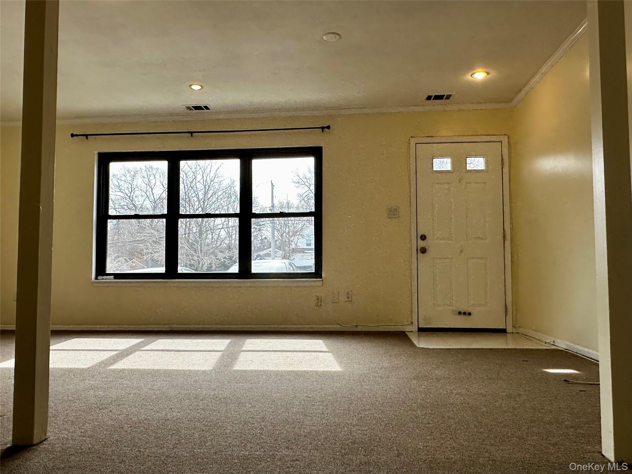 9 Bailey Court # 9, Middle Island, NY 11953