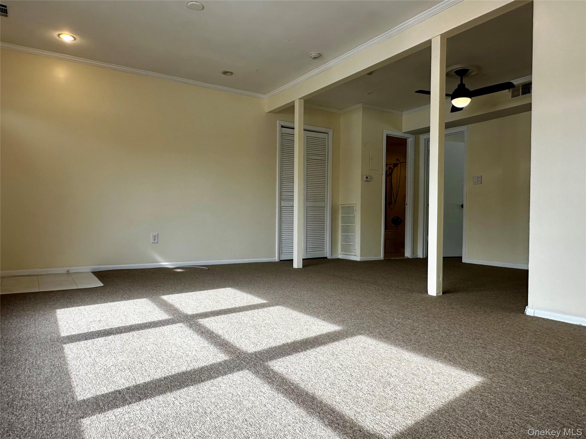 9 Bailey Court # 9, Middle Island, NY 11953