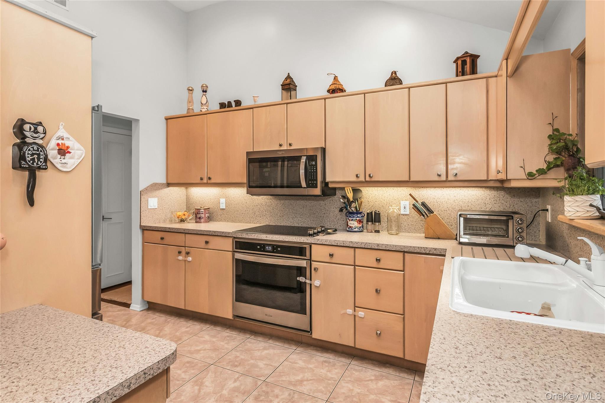 88 Burton Lane, Commack, NY 11725