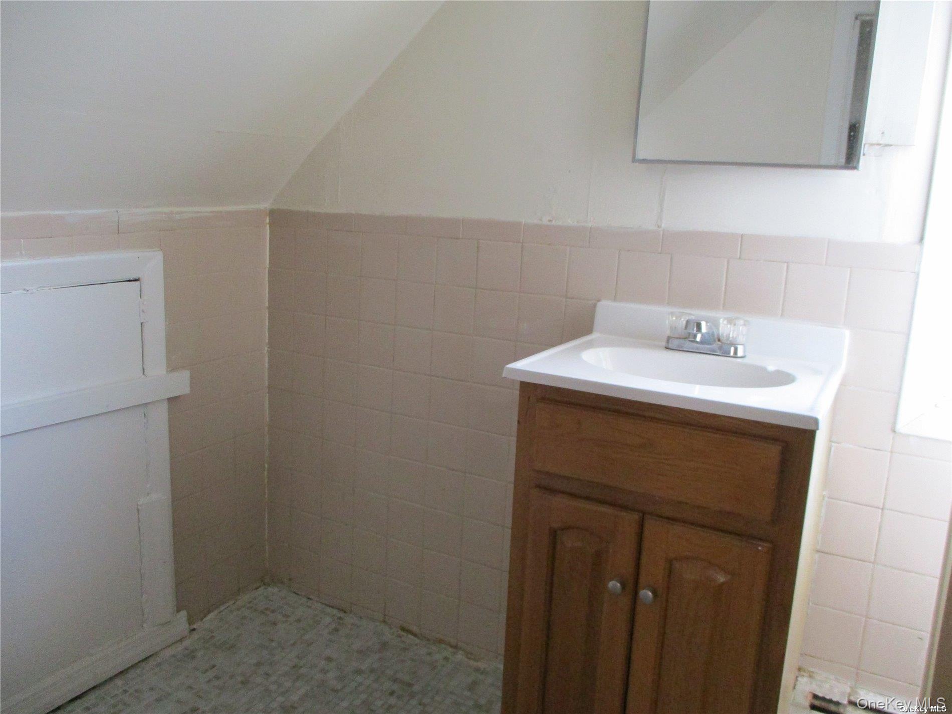 Cedarhurst, NY 11516