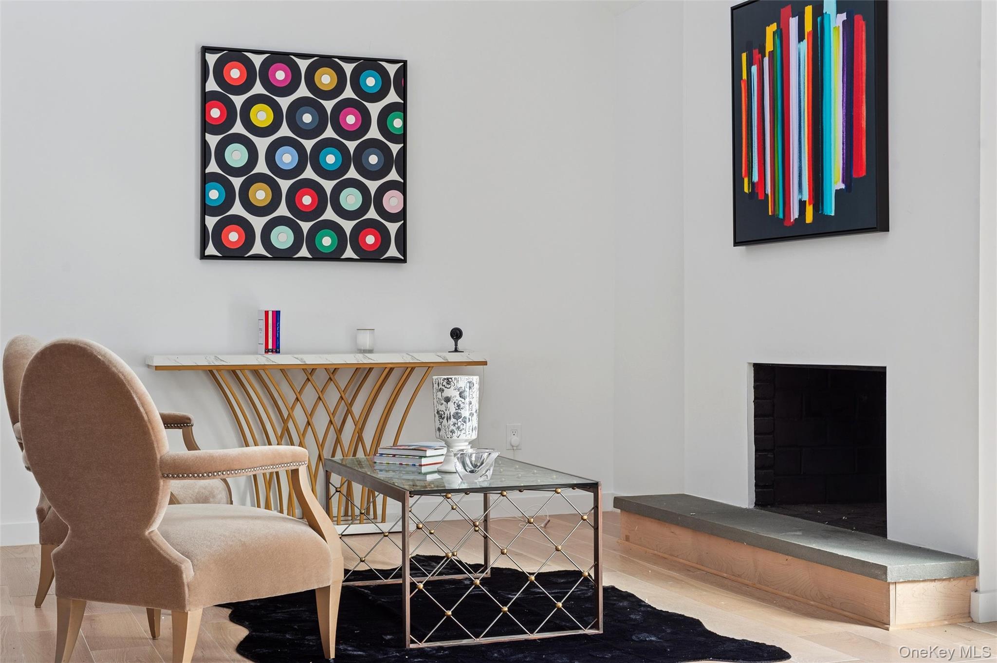 10 Hampton Street, Westhampton Beach, NY 11978