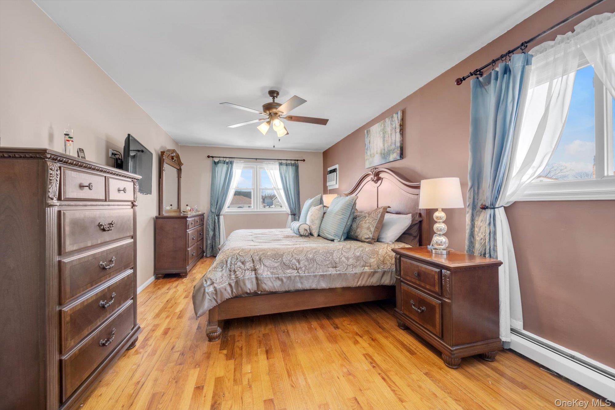 381 Robyn Place, East Meadow, NY 11554