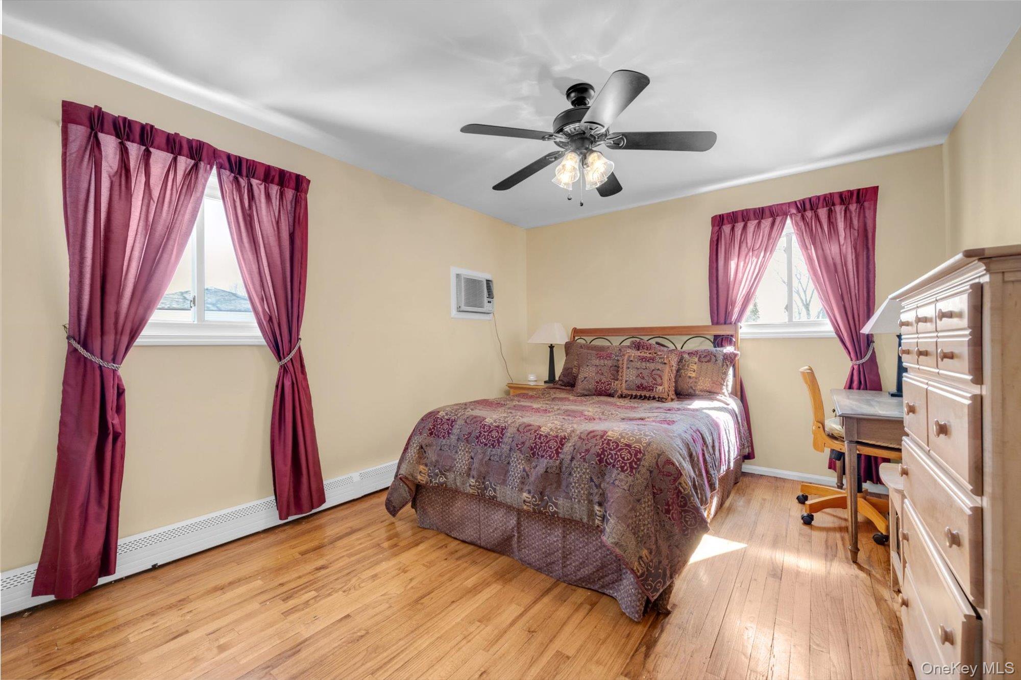 381 Robyn Place, East Meadow, NY 11554