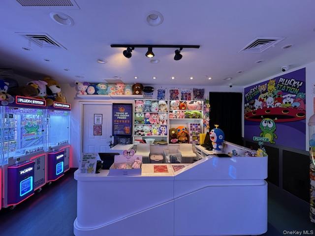 86-55 Broadway # 4, Elmhurst, NY 11373