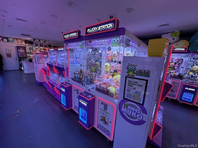 86-55 Broadway # 4, Elmhurst, NY 11373