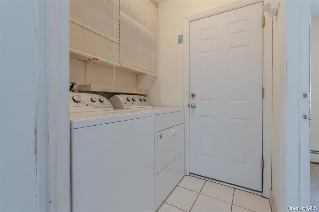 21 Mount Snow Lane, Coram, NY 11727