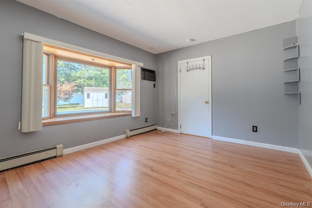 21 Mount Snow Lane, Coram, NY 11727