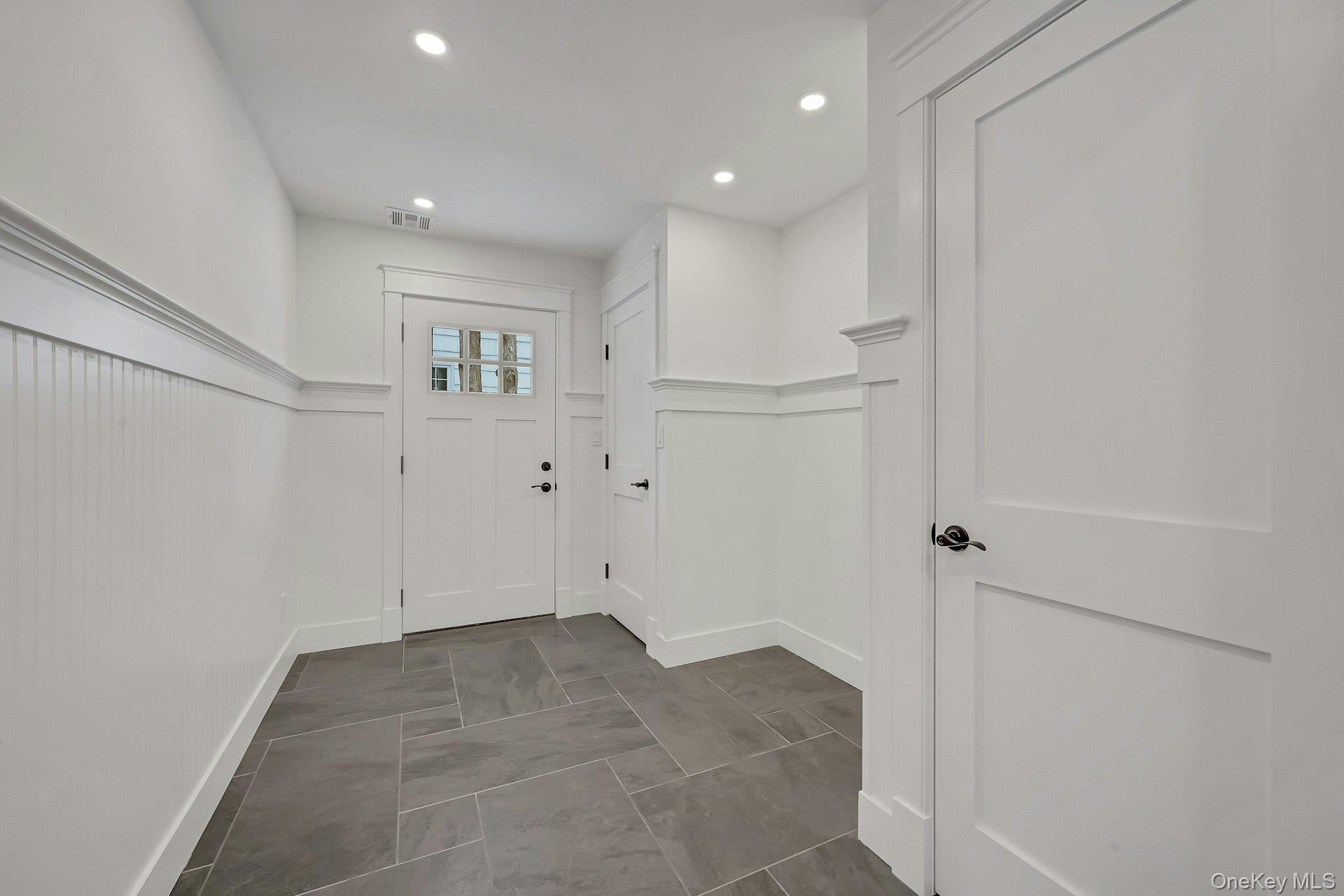 32 Sycamore Road, Scarsdale, NY 10583