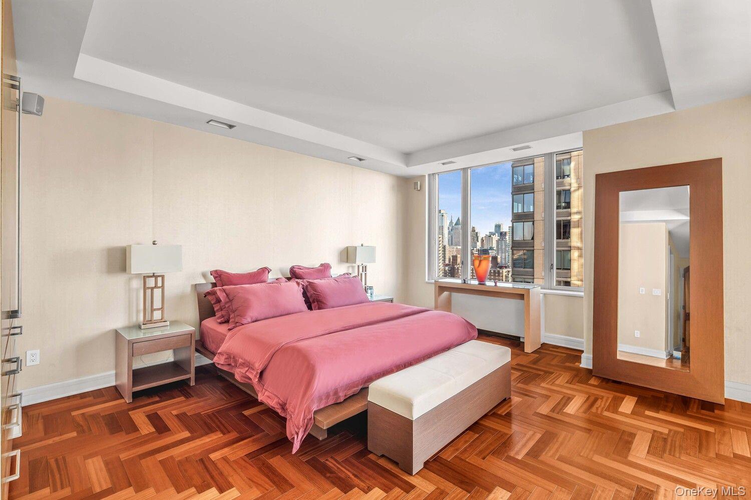 220 RIVERSIDE Boulevard # 24G, New York (Manhattan), NY 10069