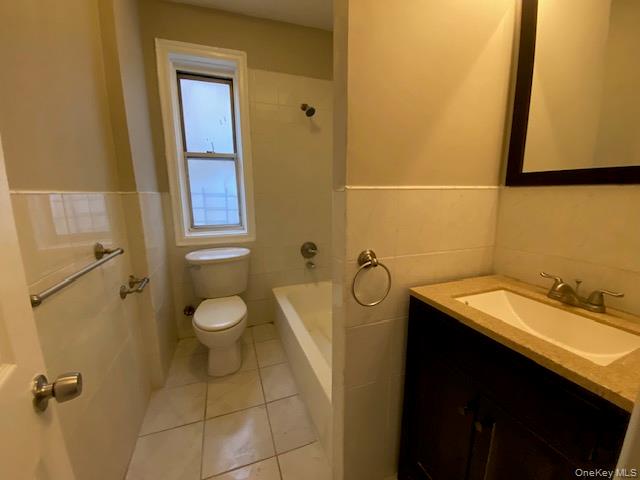 1075 Grand Concourse # 3C, Bronx, NY 10452