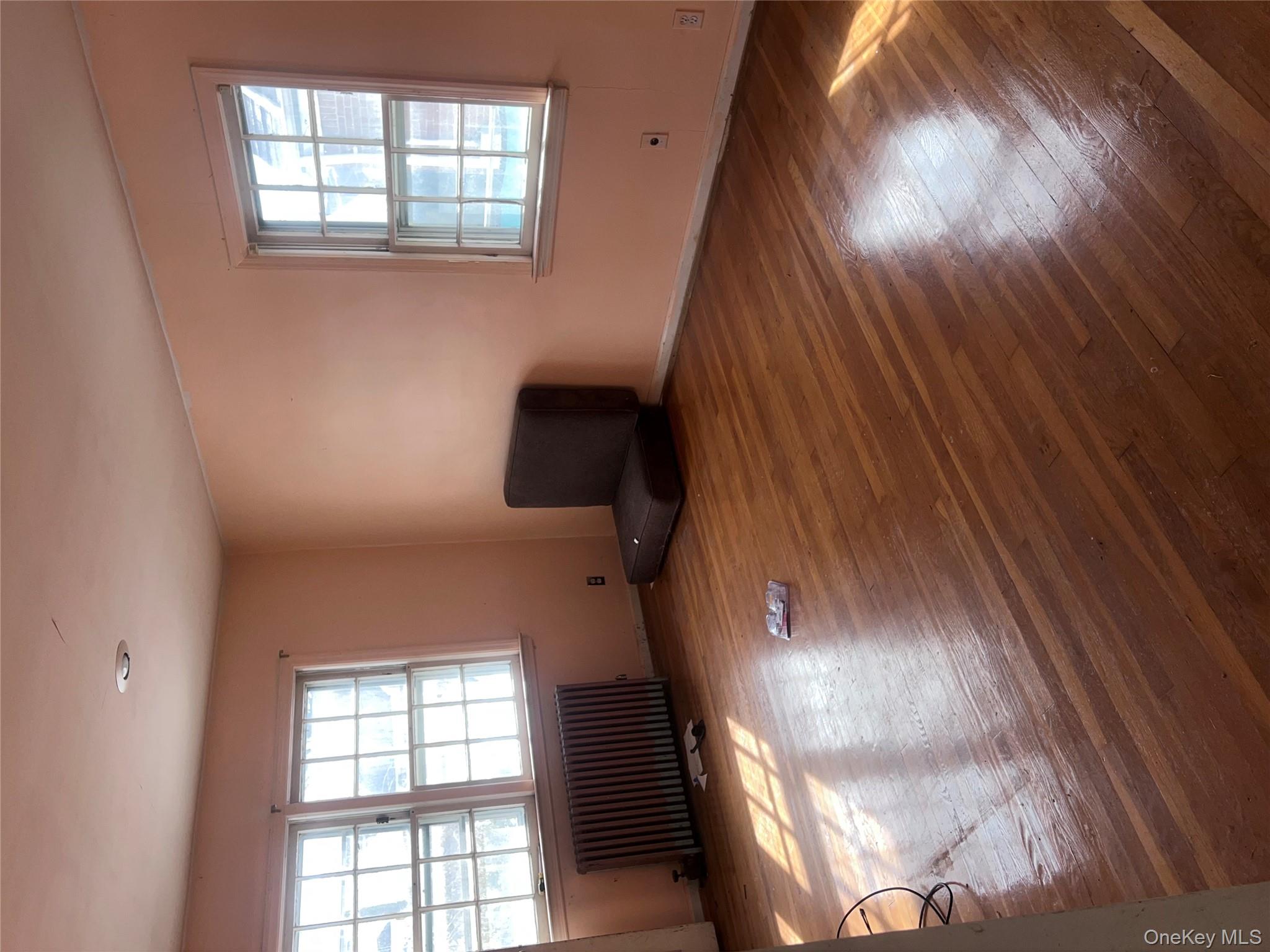 1132 Norbay Street, Franklin Square, NY 11010