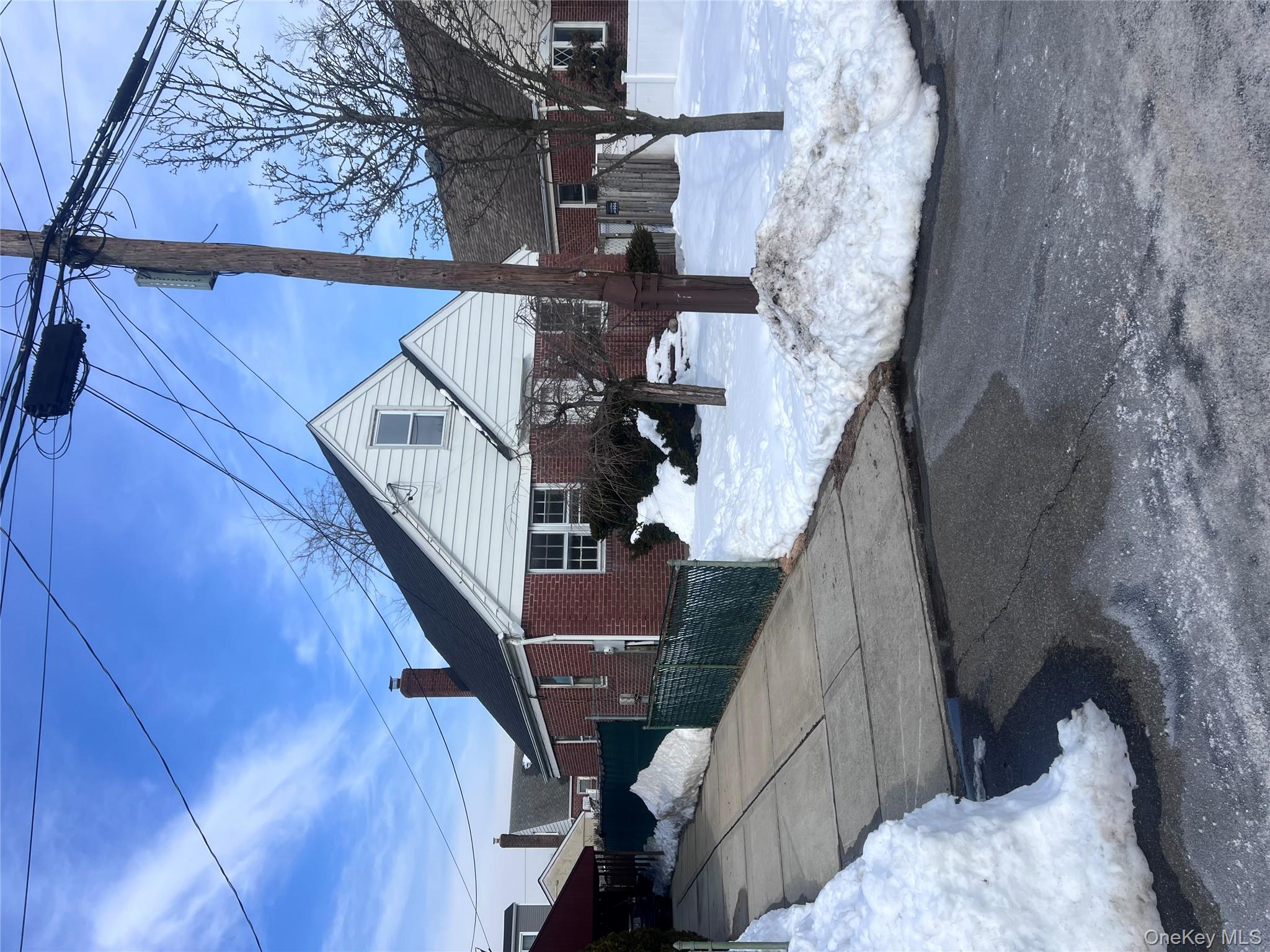 1132 Norbay Street, Franklin Square, NY 11010