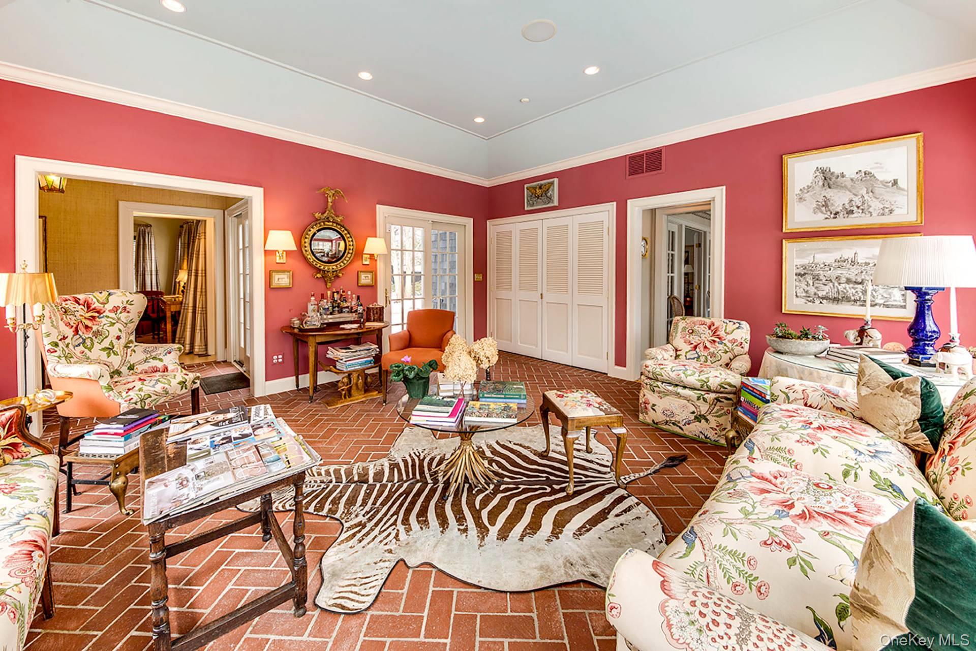 38 Halsey Lane, Bridgehampton, NY 11932