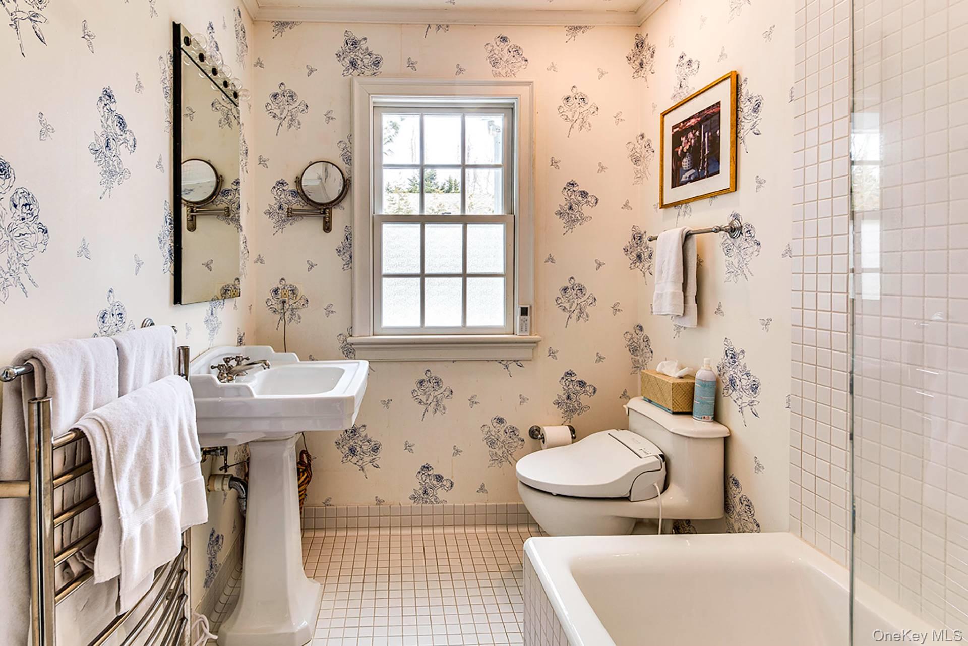 38 Halsey Lane, Bridgehampton, NY 11932