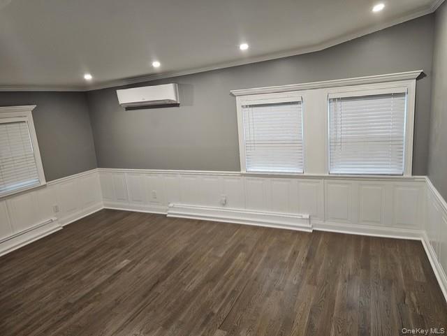 645 Hawkins Boulevard, Copiague, NY 11726