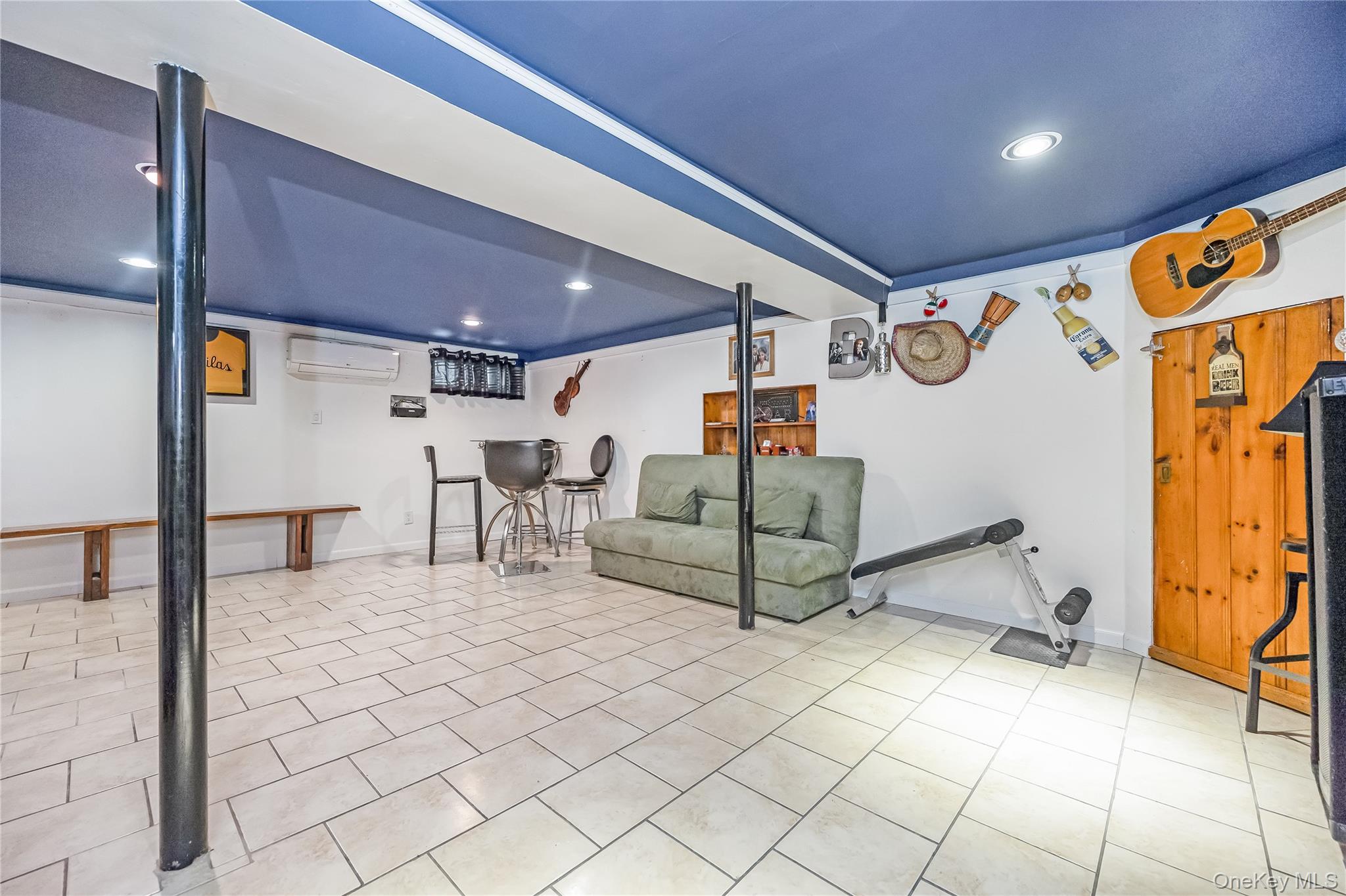 6722 166th Street, Fresh Meadows, NY 11365