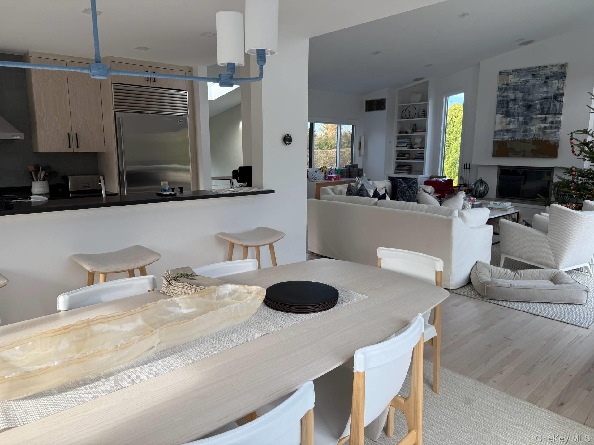 107 Town Line Rd, Wainscott, NY 11975