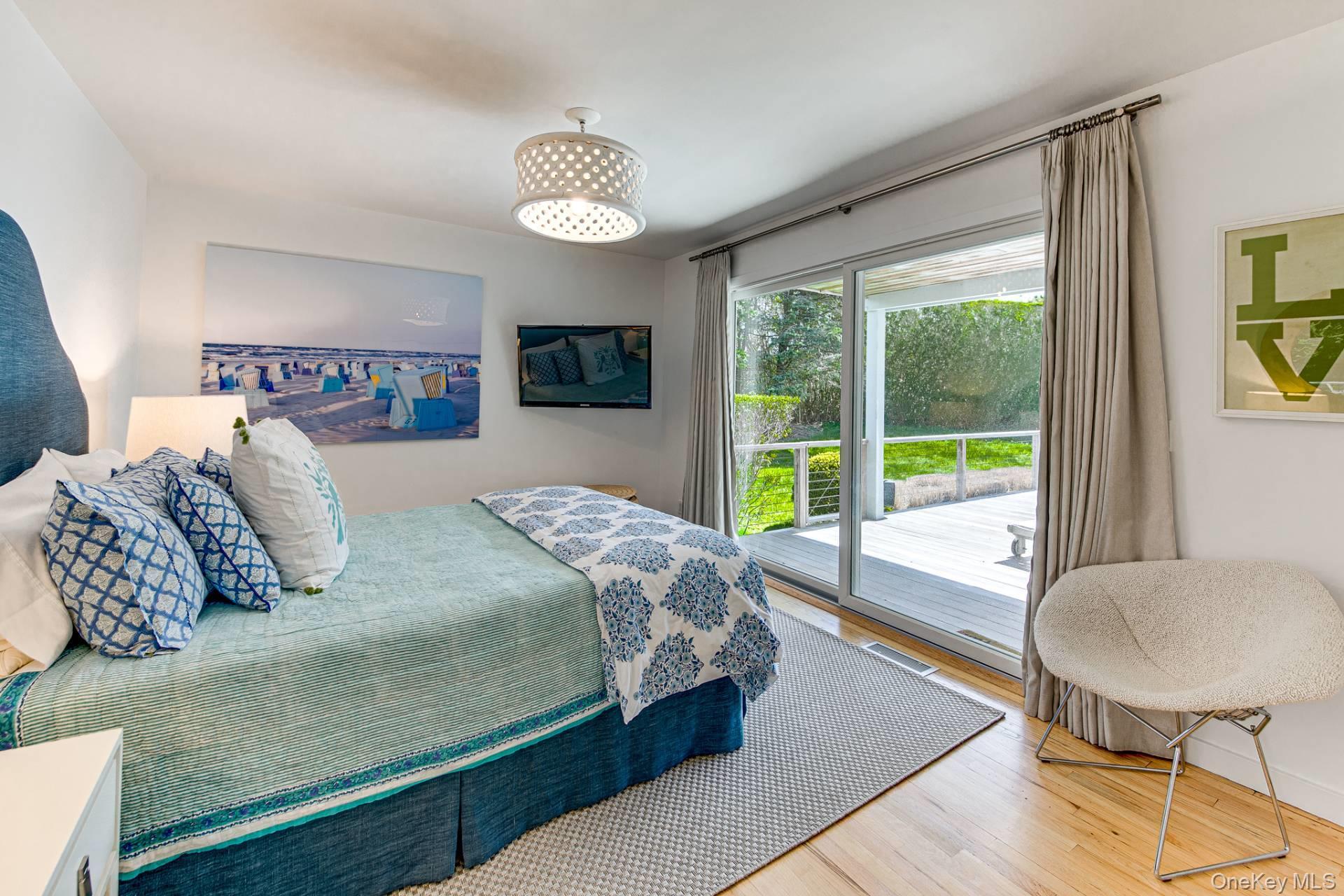 107 Town Line Rd, Wainscott, NY 11975