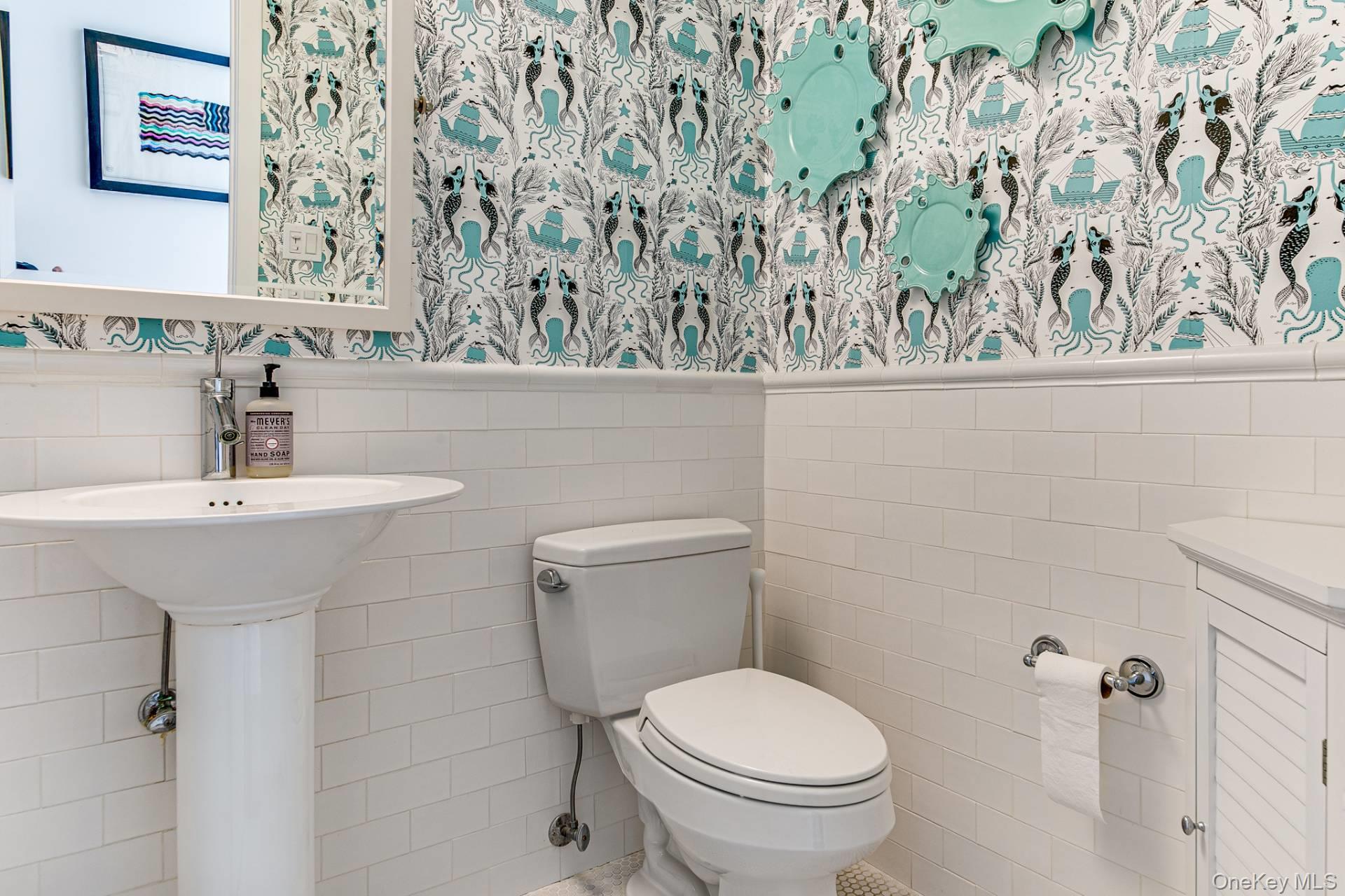 107 Town Line Rd, Wainscott, NY 11975