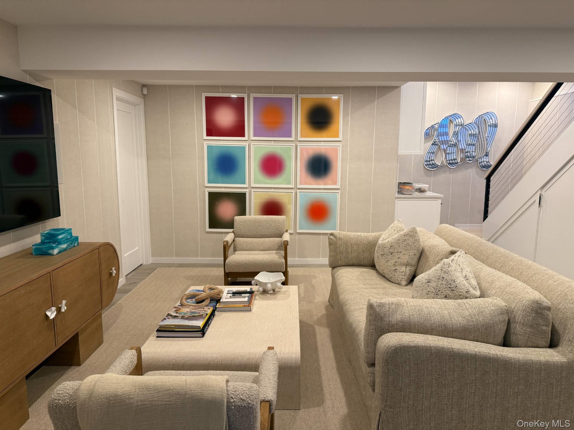 107 Town Line Rd, Wainscott, NY 11975