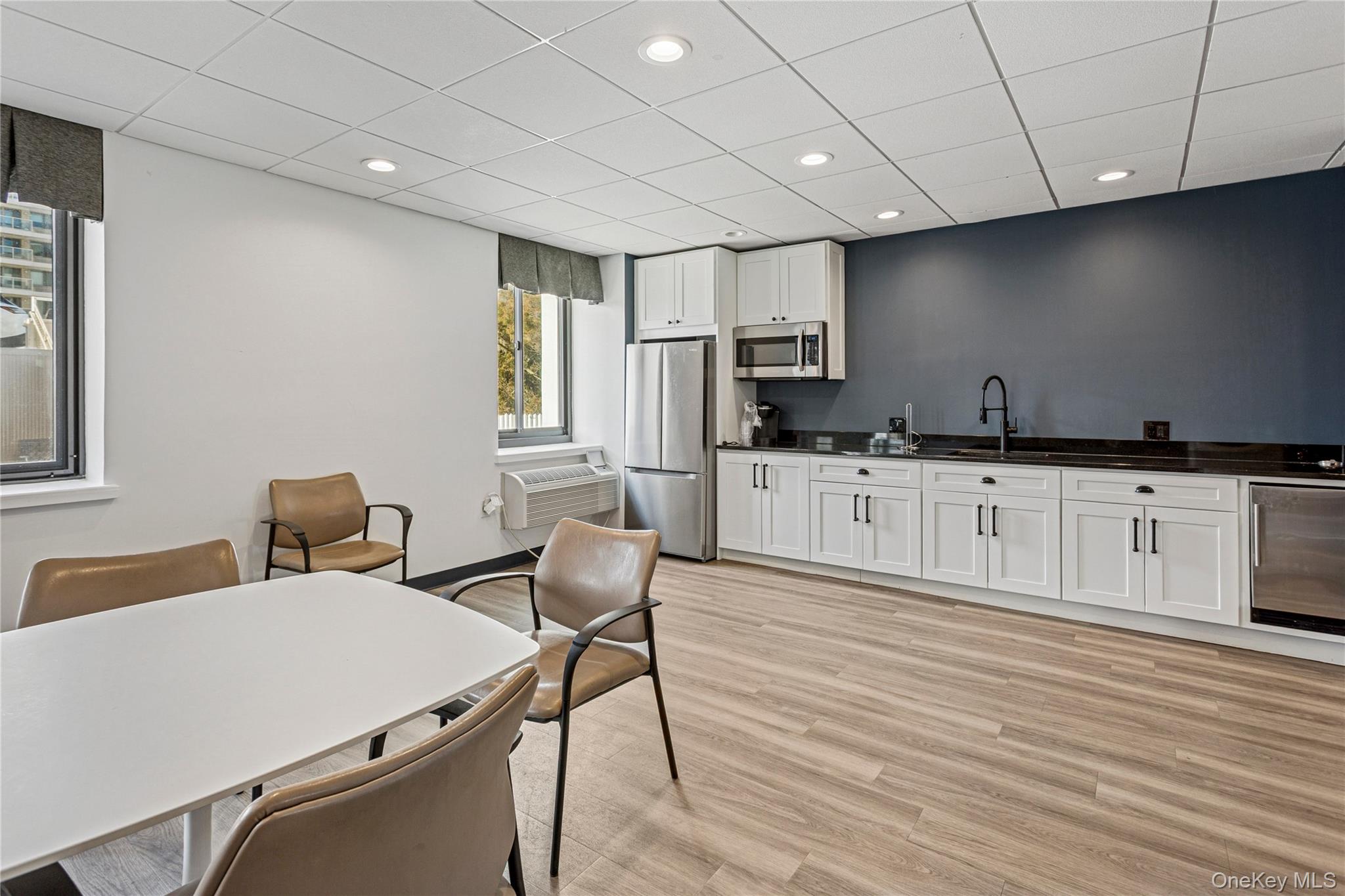 100 W Broadway # 1D, Long Beach, NY 11561