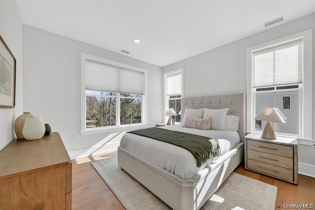 1824 Soundview Court, Yorktown Heights, NY 10598