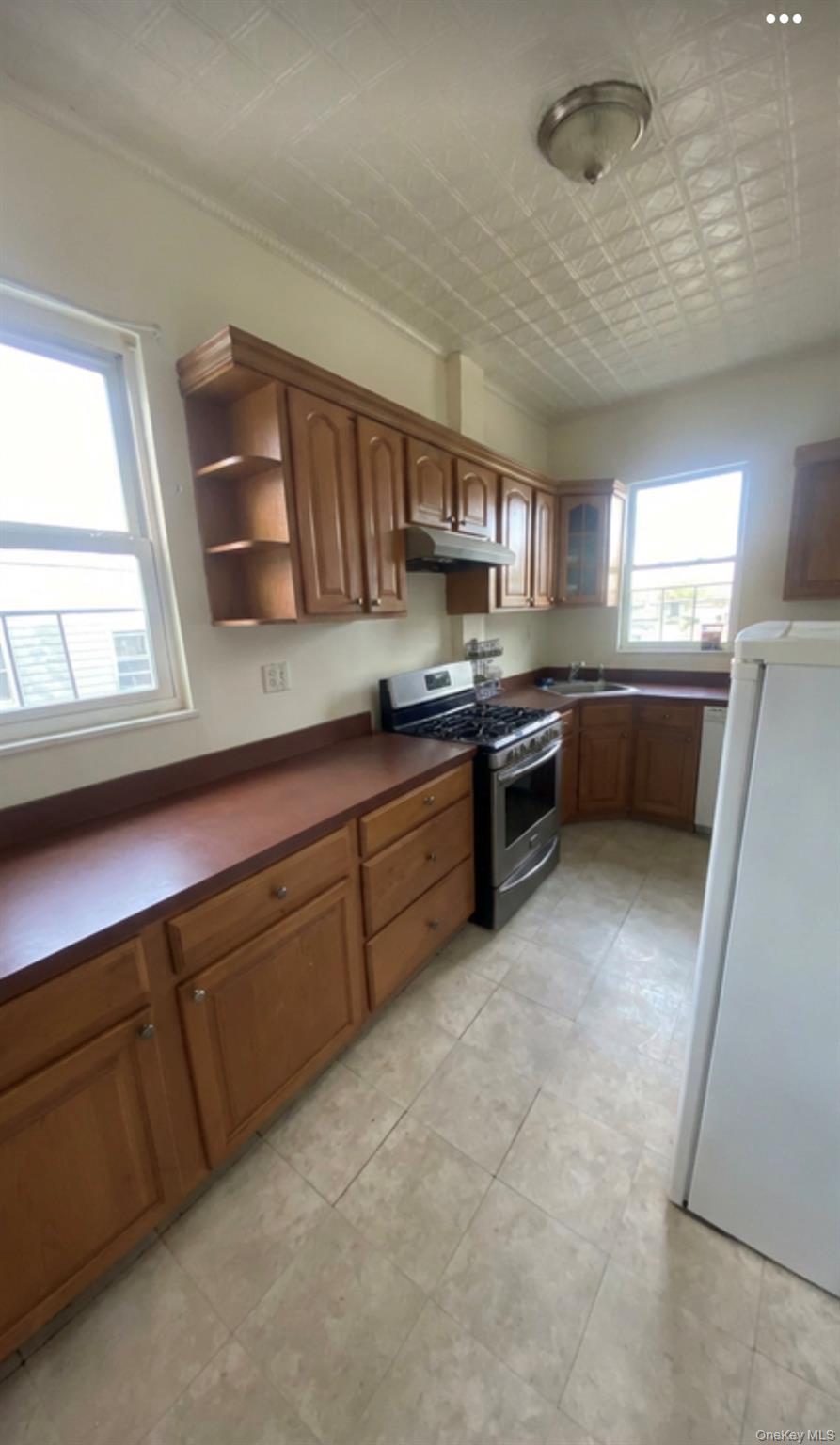 1718 Edison Avenue, Bronx, NY 10461