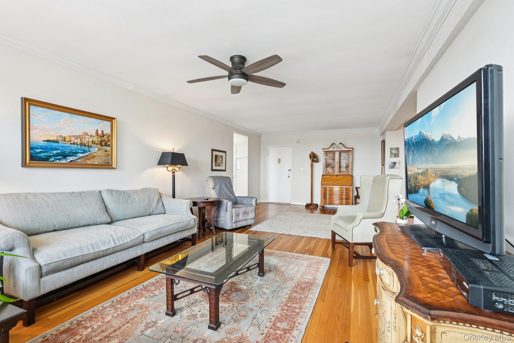 4 Putnam Hill # 4F, Greenwich, NY 06830