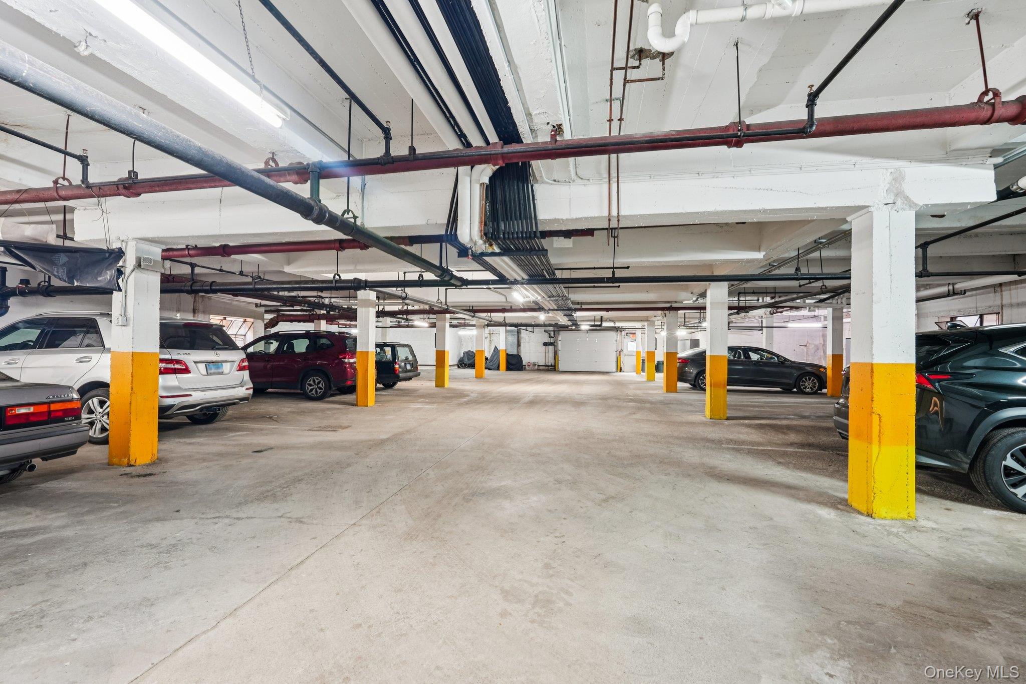 4 Putnam Hill # 4F, Greenwich, NY 06830