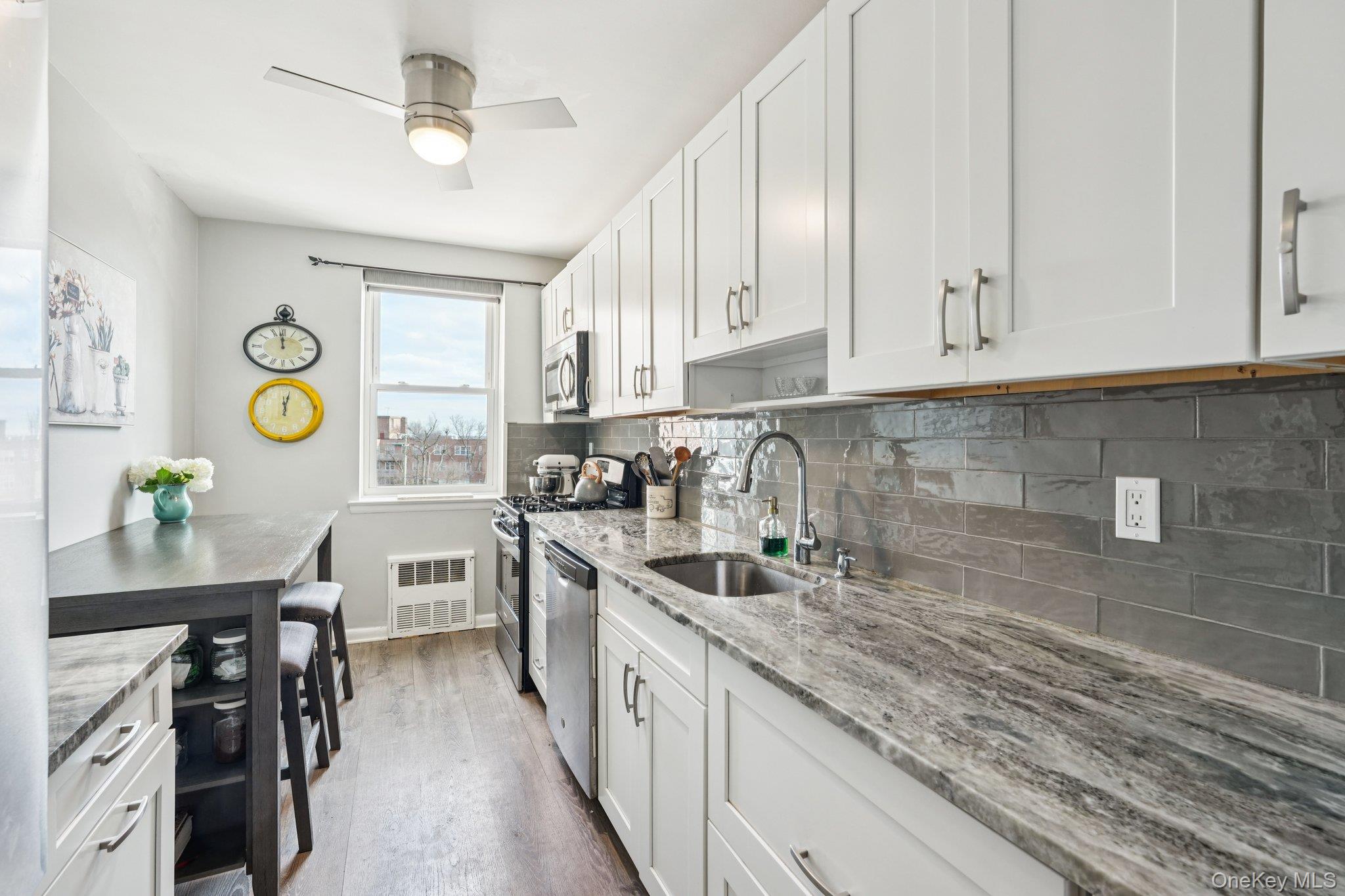 4 Putnam Hill # 4F, Greenwich, NY 06830