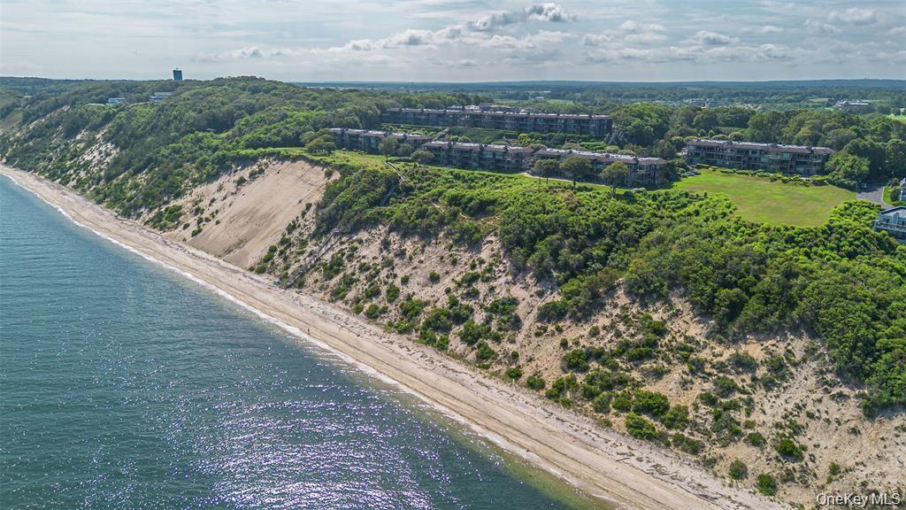 508 Fox Hill Drive, Calverton, NY 11933