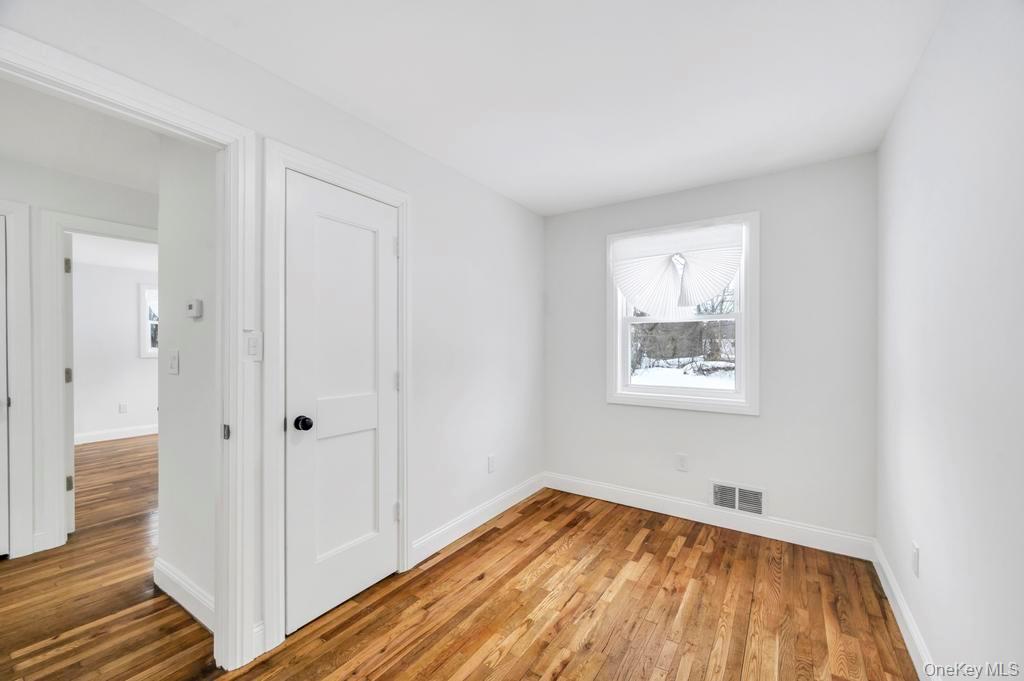 33 Silverpine Drive, Amityville, NY 11701