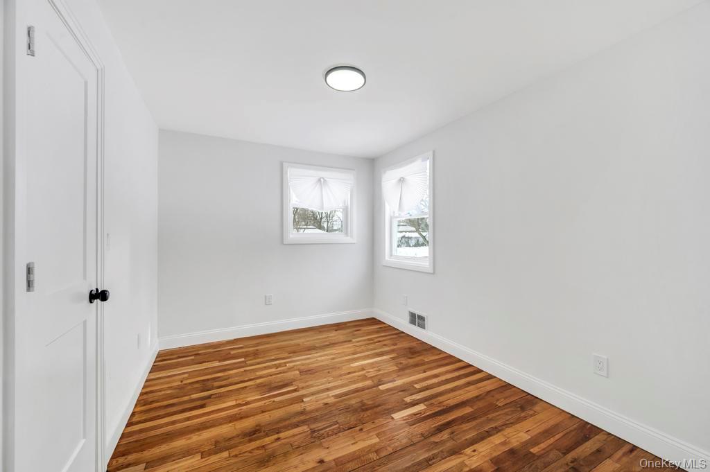 33 Silverpine Drive, Amityville, NY 11701