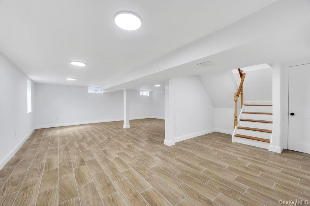 33 Silverpine Drive, Amityville, NY 11701