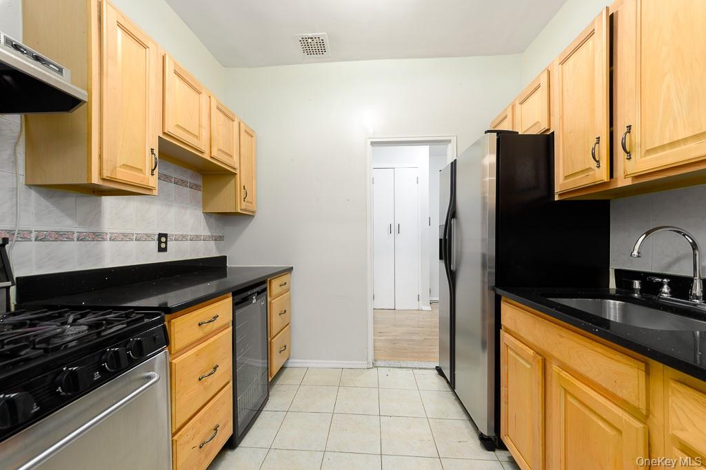 1199 E 53rd Street # 1L, Brooklyn, NY 11234