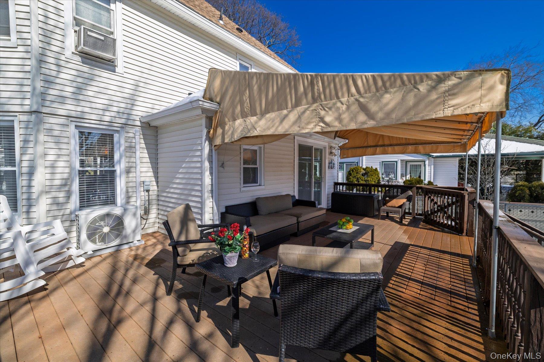 43 Garfield Place, East Rockaway, NY 11518