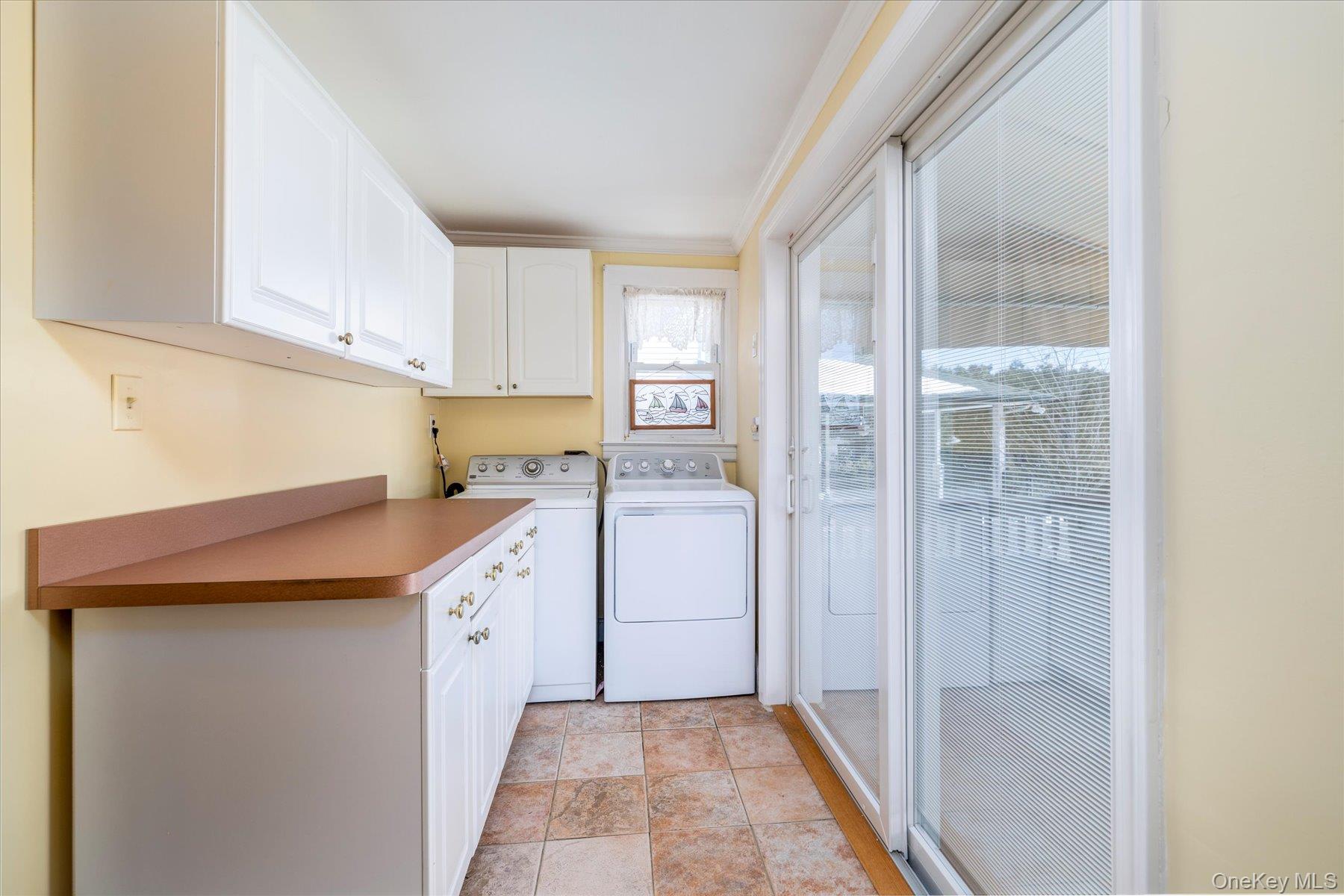 43 Garfield Place, East Rockaway, NY 11518