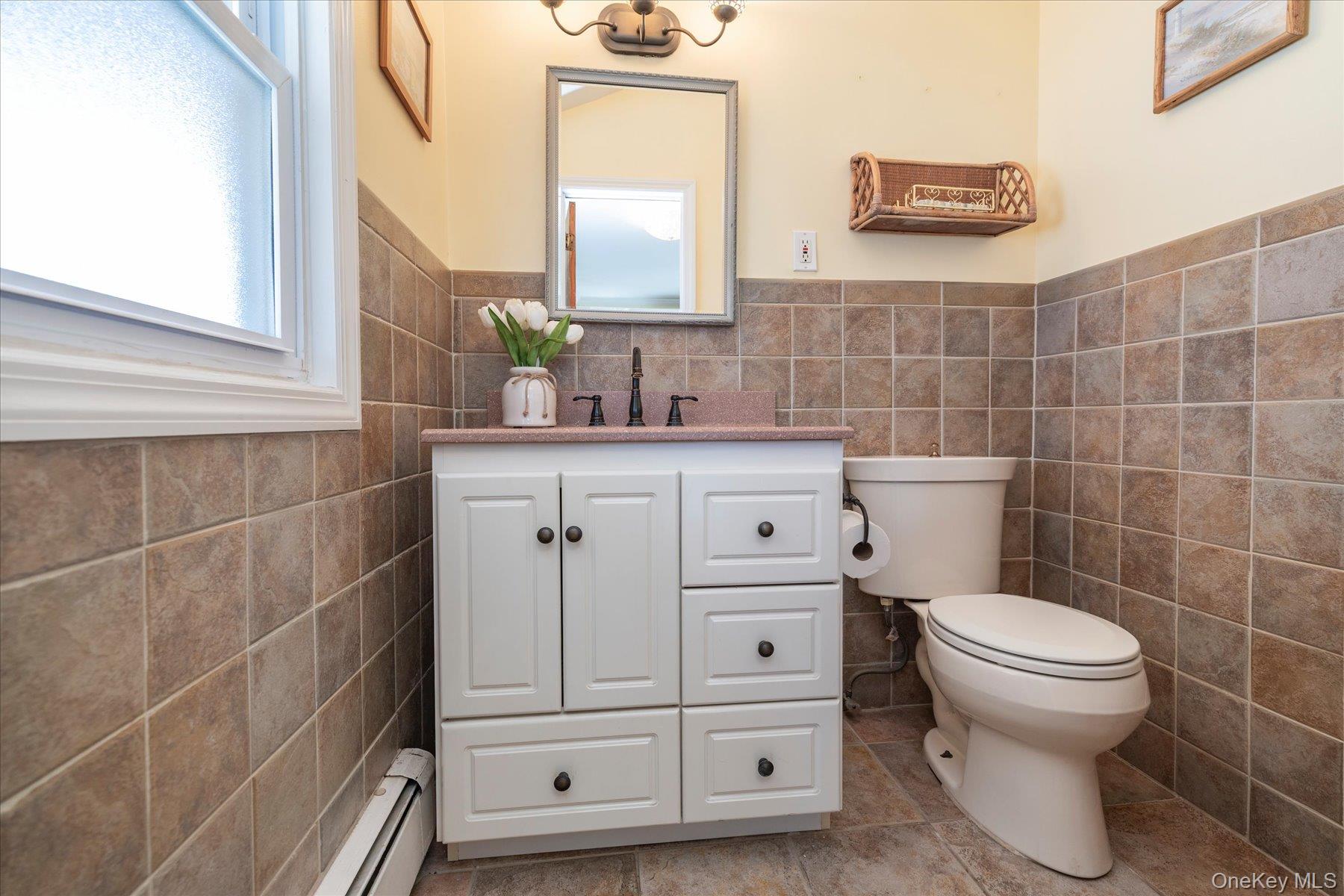 43 Garfield Place, East Rockaway, NY 11518