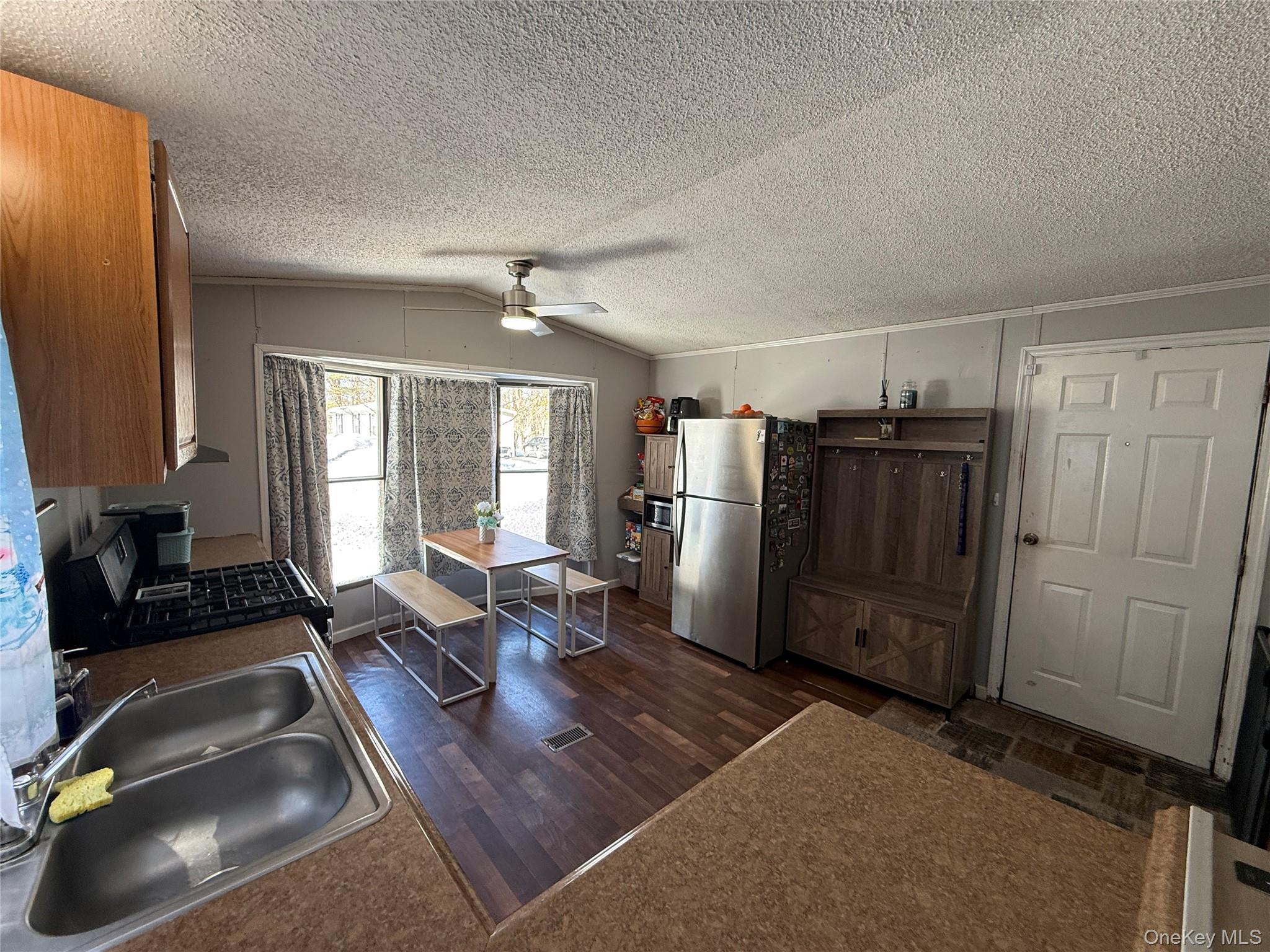 379 Ellen (aka Forest Park) Street, Wallkill, NY 12589