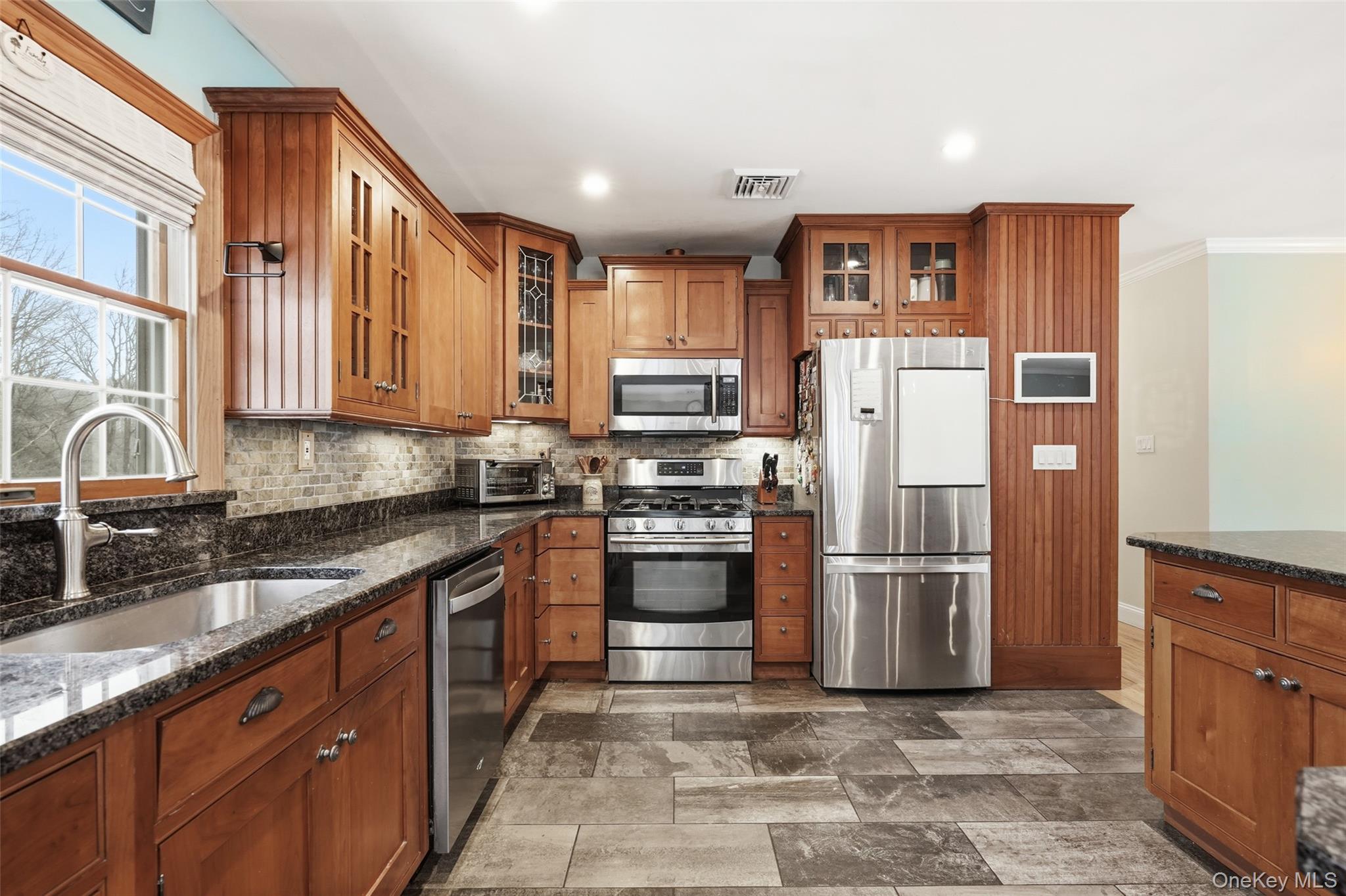 9 Mercury Court, Carmel, NY 10512