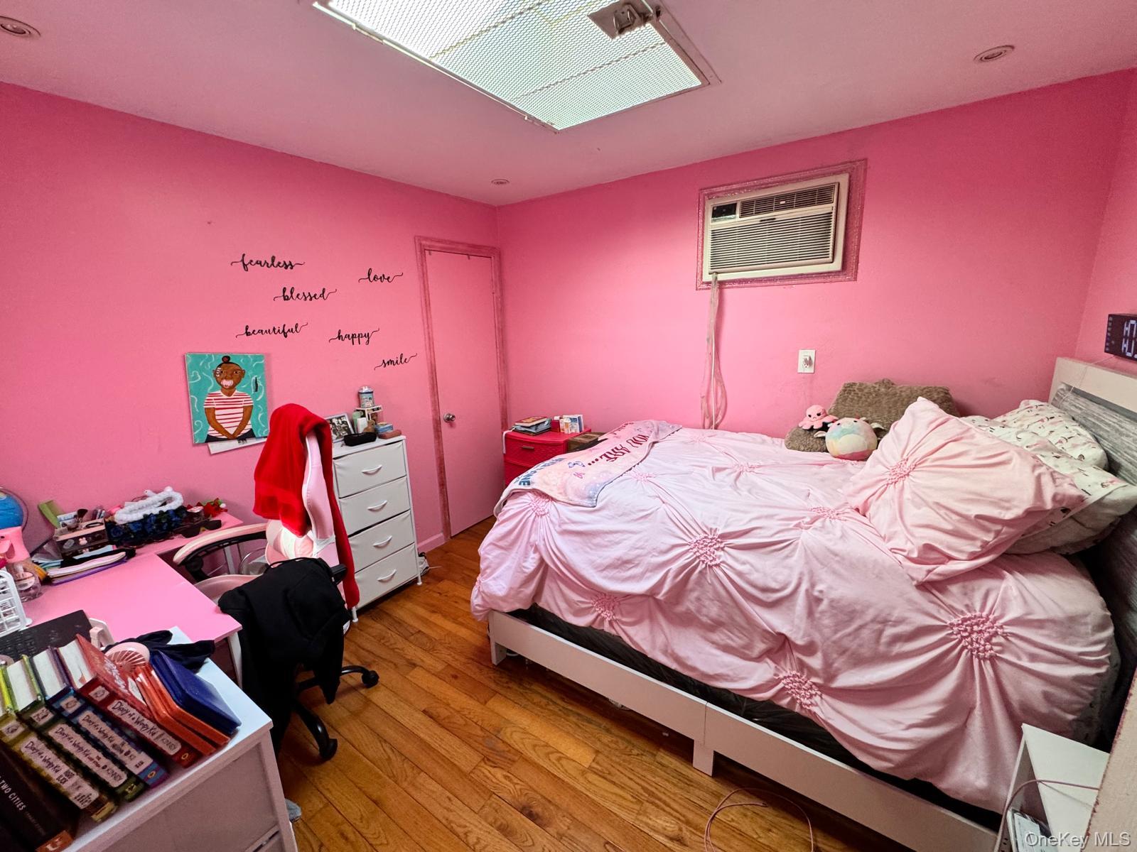 2885 W 23rd Street, Brooklyn, NY 11224