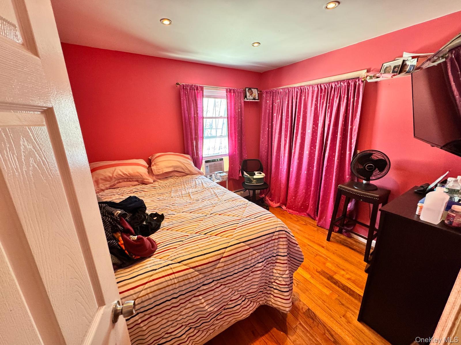 2885 W 23rd Street, Brooklyn, NY 11224