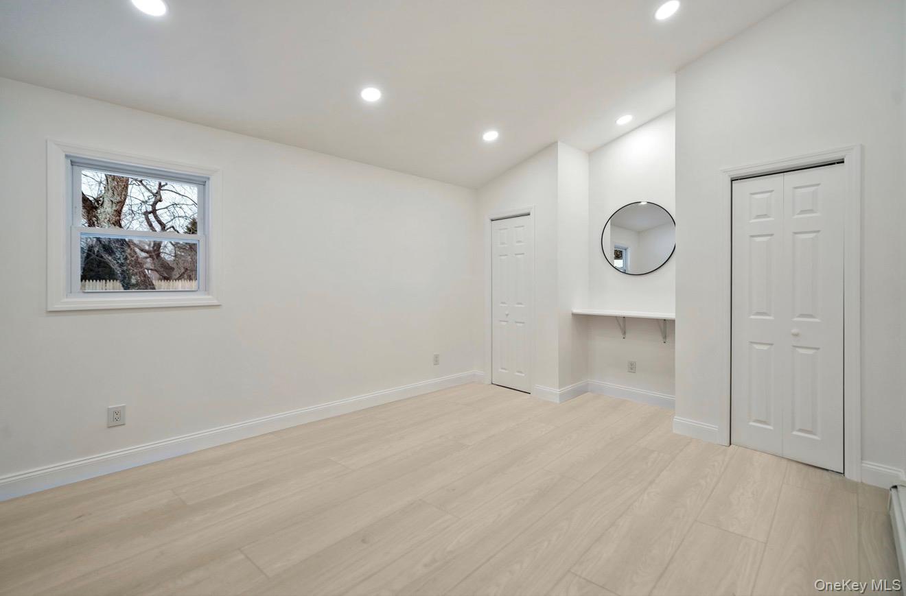 10 Linda Lane, Central Islip, NY 11722