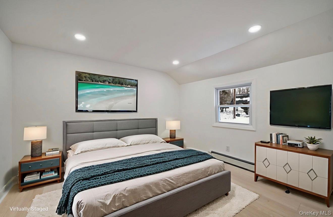 10 Linda Lane, Central Islip, NY 11722