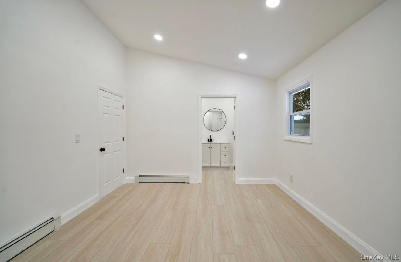 10 Linda Lane, Central Islip, NY 11722