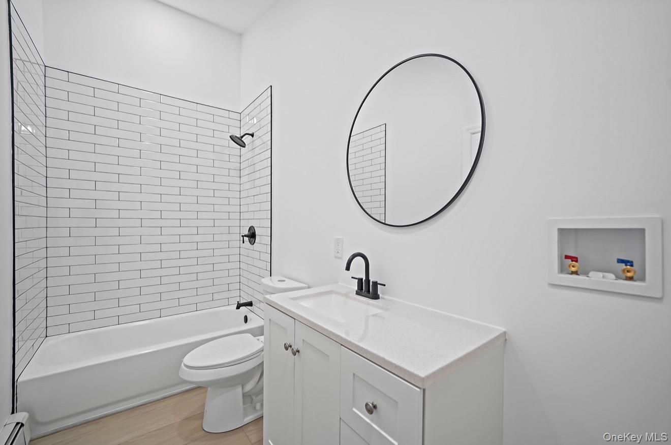 10 Linda Lane, Central Islip, NY 11722